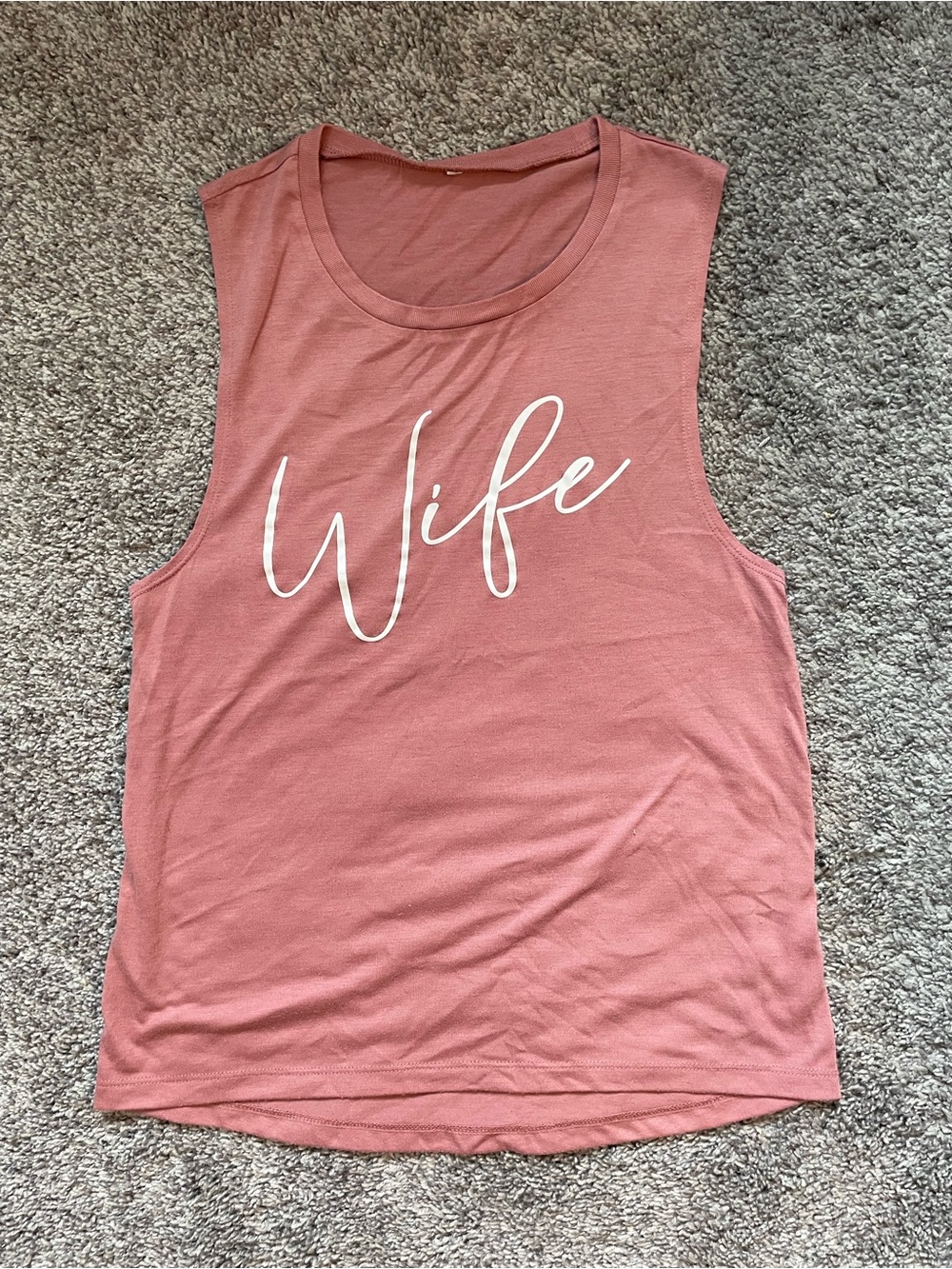 Sleeveless 'Wife' Graphic Tank Top - Dusty Rose